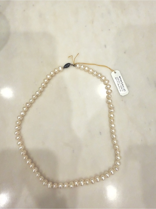 Jewelry - Classic Freshwater Pearl Necklace - White